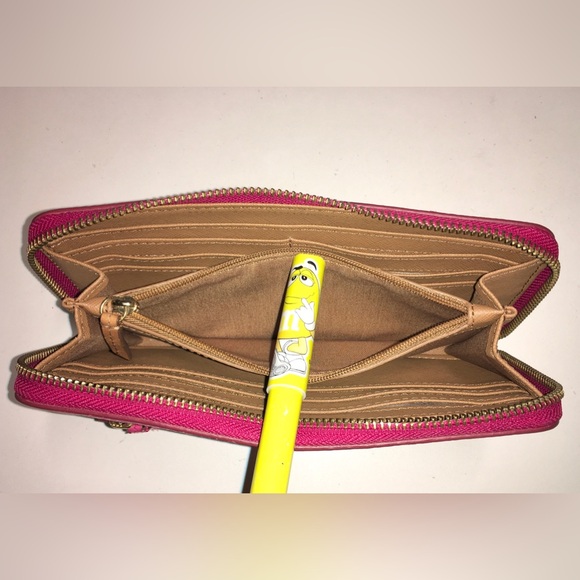 FOSSIL hot pink leather zip around wallet - Picture 7 of 11